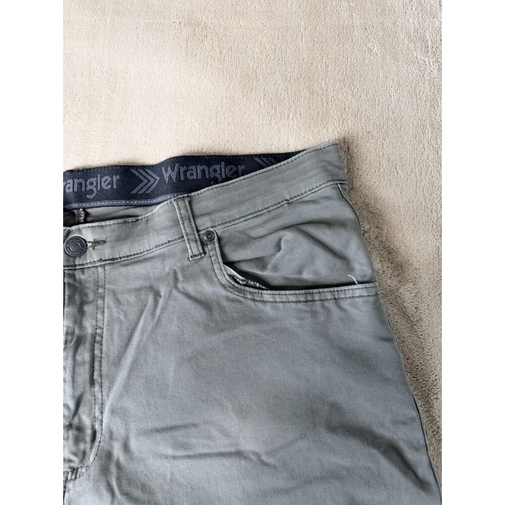Wrangler Gray Stretch Work Pants Men’s — Slim Fit / Lightweight —size 38x29 - Picture 5 of 10